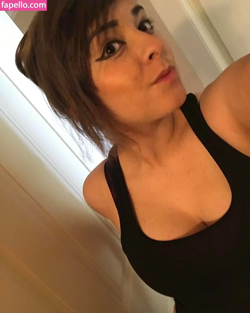 Yellowspoongirl Onlyfans Photo Gallery 