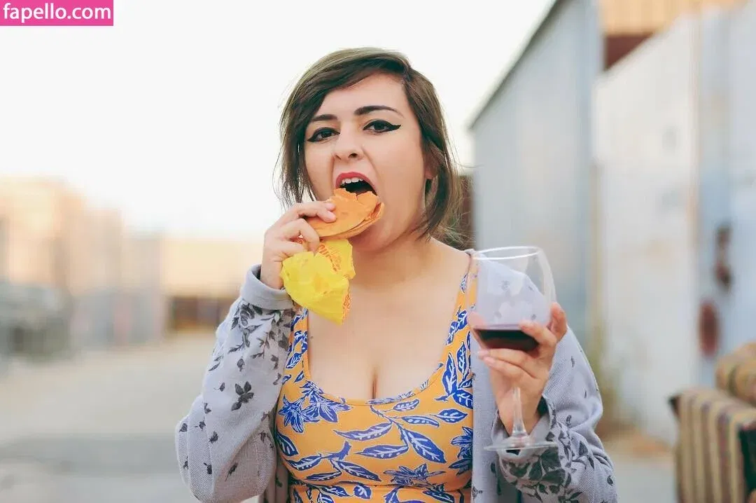 Yellowspoongirl Onlyfans Photo Gallery 