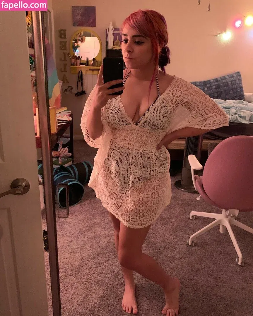 Yellowspoongirl Onlyfans Photo Gallery 