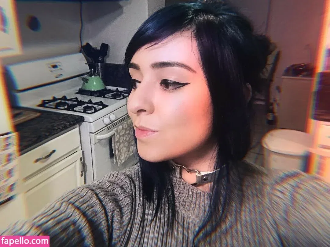 Yellowspoongirl Onlyfans Photo Gallery 