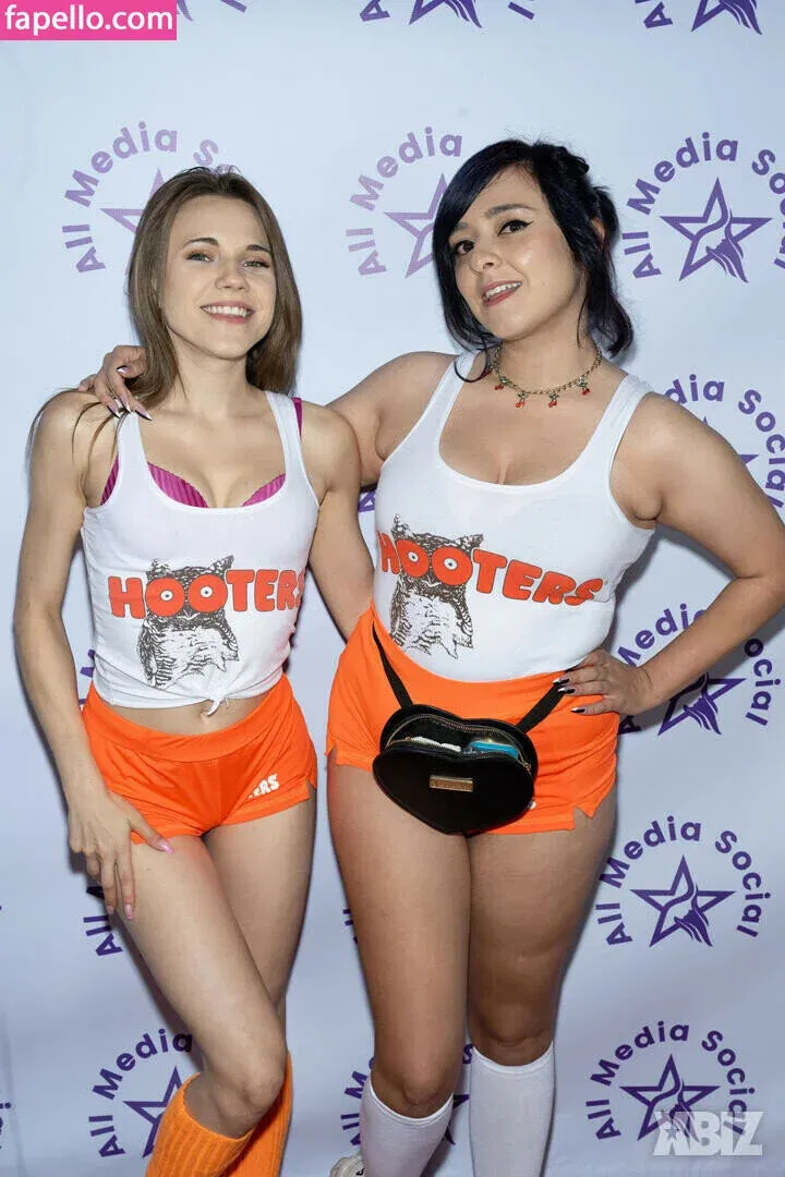 Yellowspoongirl Onlyfans Photo Gallery 