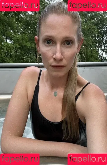 Emerson Bloom Onlyfans Photo Gallery 