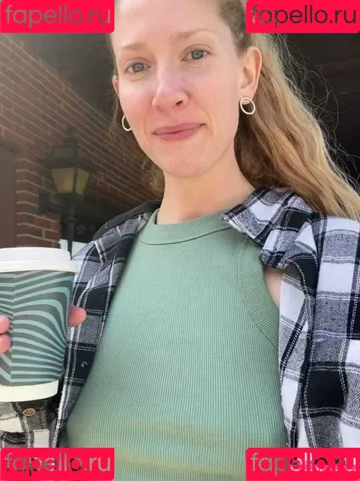 Emerson Bloom Onlyfans Photo Gallery 