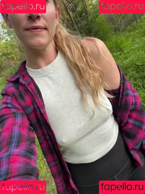 Emerson Bloom Onlyfans Photo Gallery 