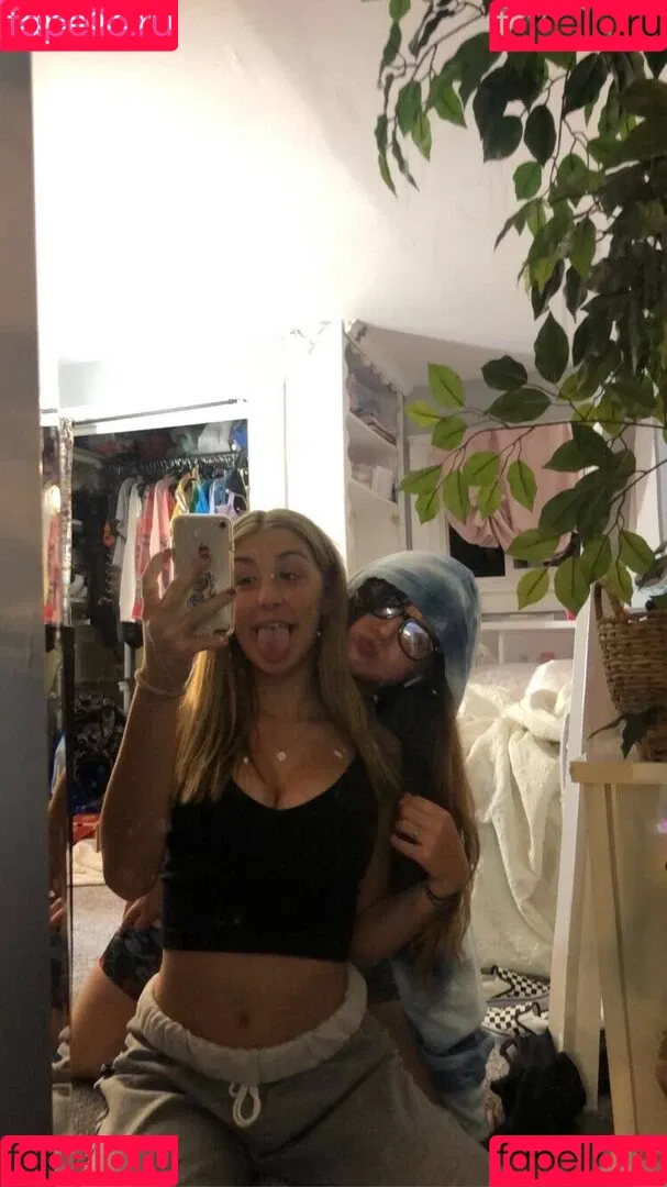 Rayna Denike Onlyfans Photo Gallery 