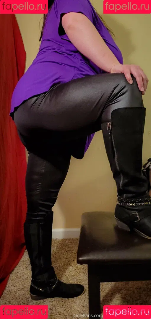 hugetittiebabexxxfree Onlyfans Photo Gallery 