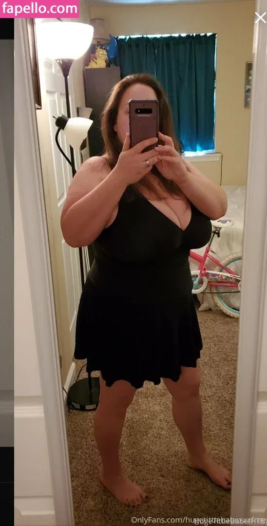 hugetittiebabexxxfree Onlyfans Photo Gallery 