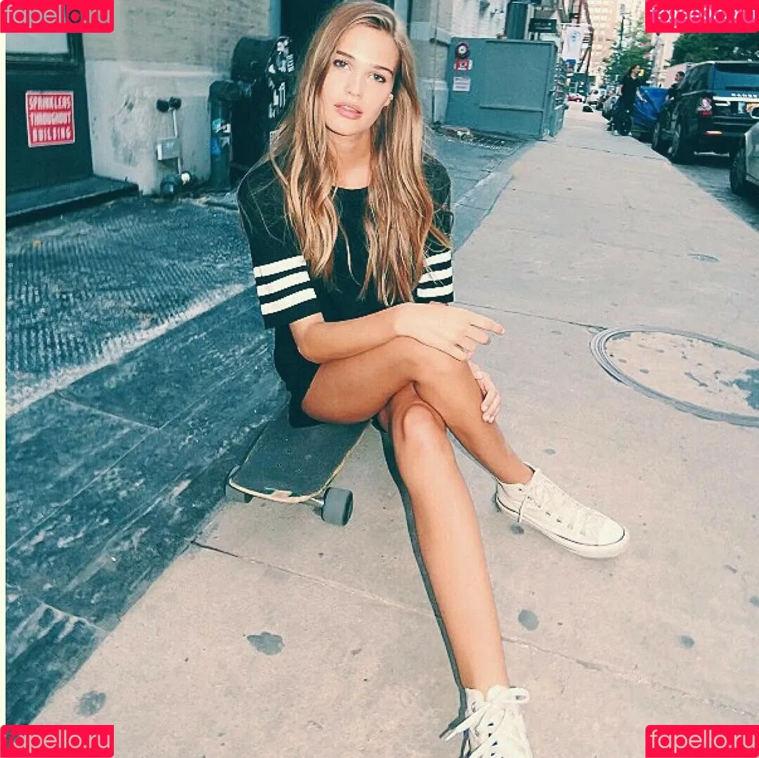 Noel Capri Berry Onlyfans Photo Gallery 