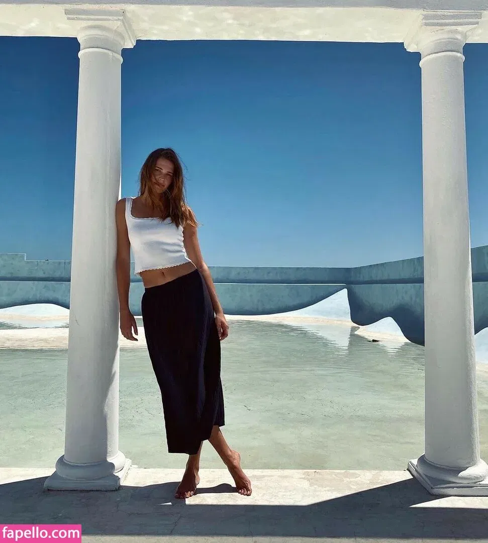 Noel Capri Berry Onlyfans Photo Gallery 