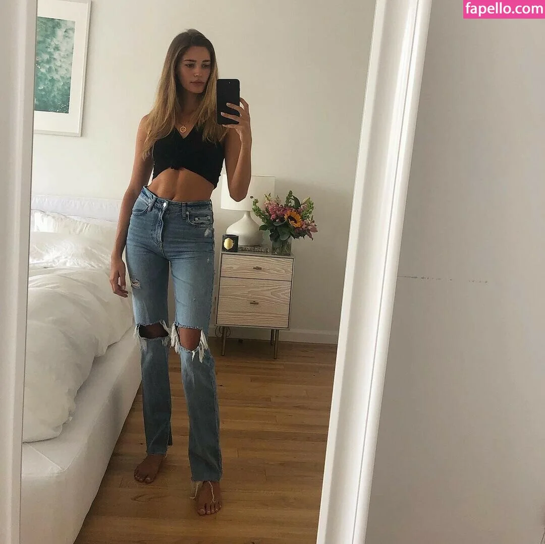 Noel Capri Berry Onlyfans Photo Gallery 