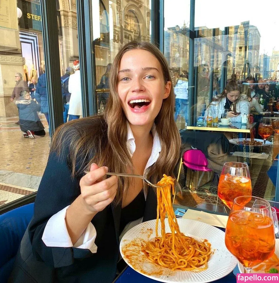 Noel Capri Berry Onlyfans Photo Gallery 