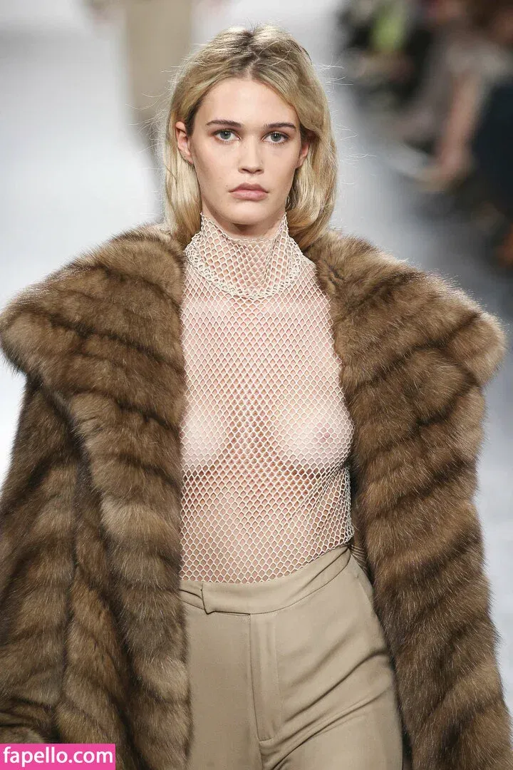 Noel Capri Berry Onlyfans Photo Gallery 