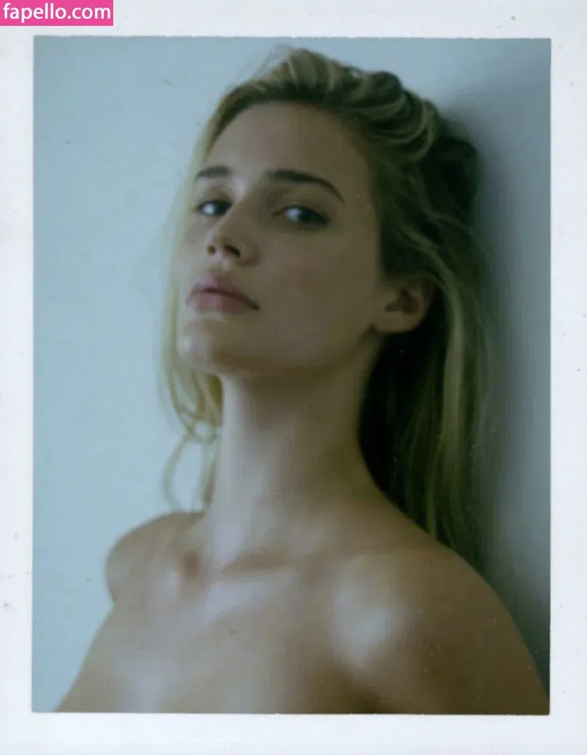 Noel Capri Berry Onlyfans Photo Gallery 