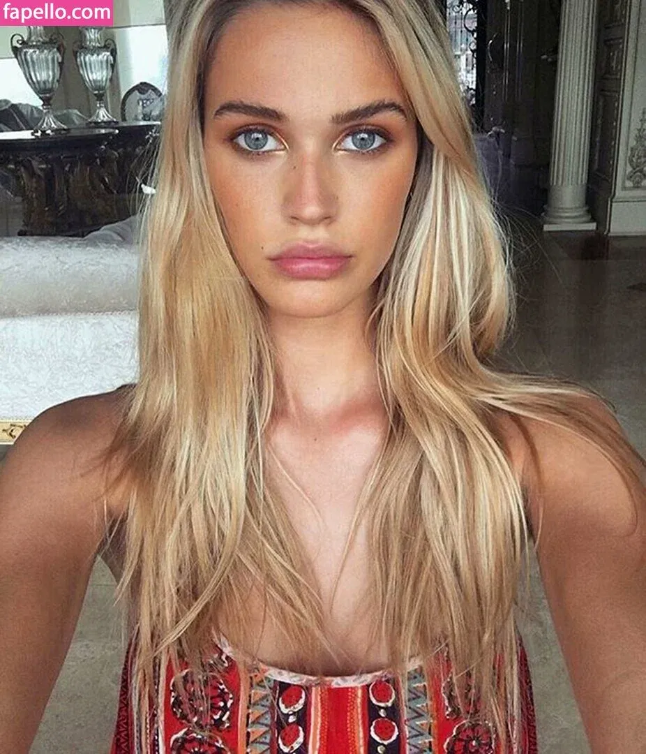 Noel Capri Berry Onlyfans Photo Gallery 