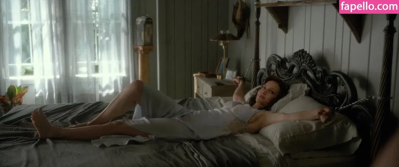 Carla Gugino Onlyfans Photo Gallery 