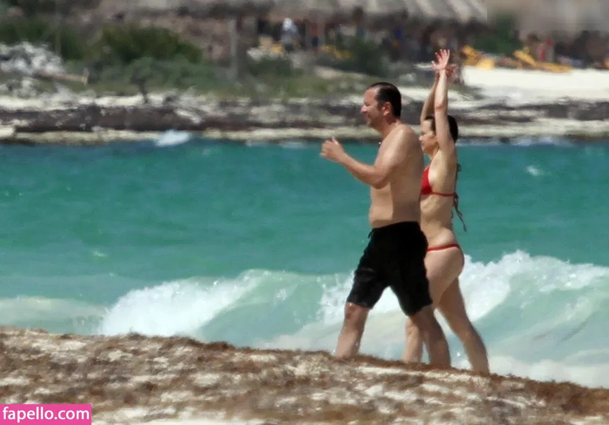 Carla Gugino Onlyfans Photo Gallery 