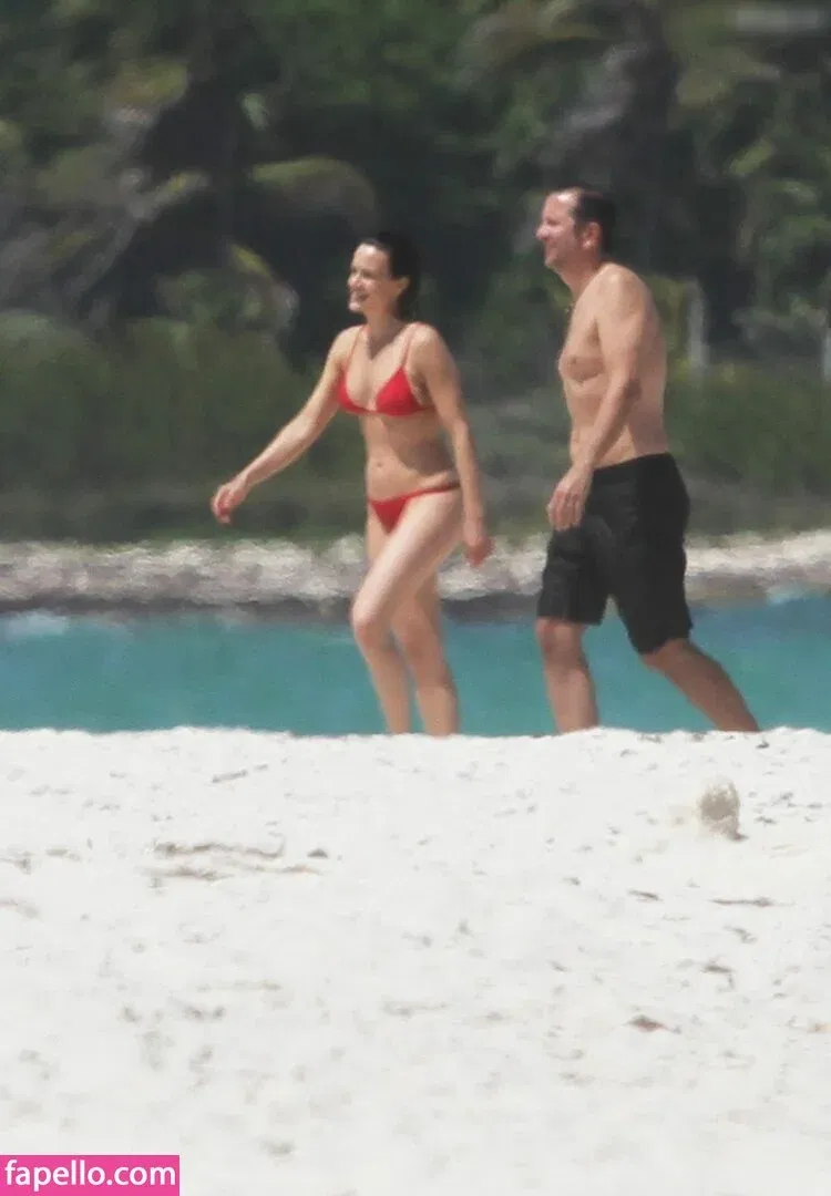 Carla Gugino Onlyfans Photo Gallery 