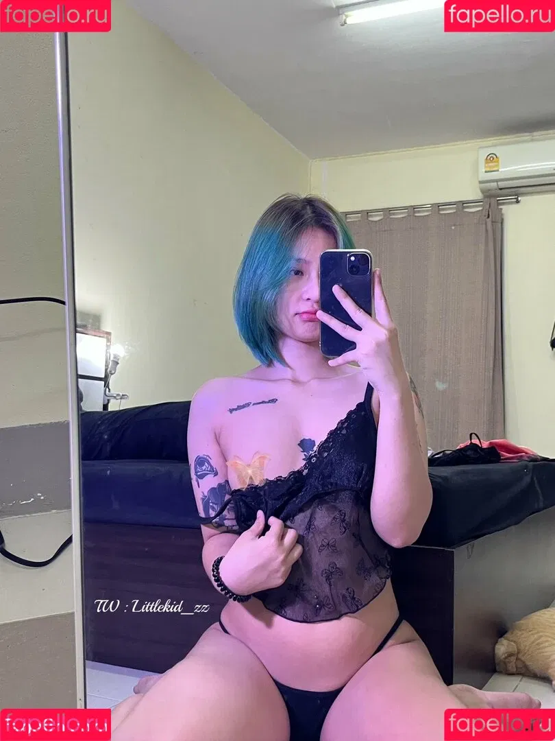 yona.z Onlyfans Photo Gallery 
