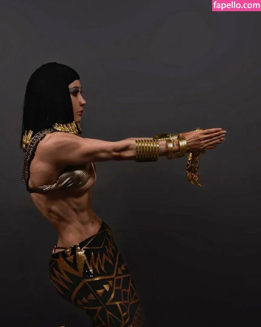 yona.z Onlyfans Photo Gallery 