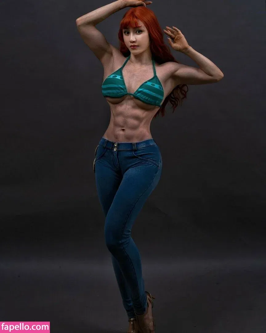 yona.z Onlyfans Photo Gallery 