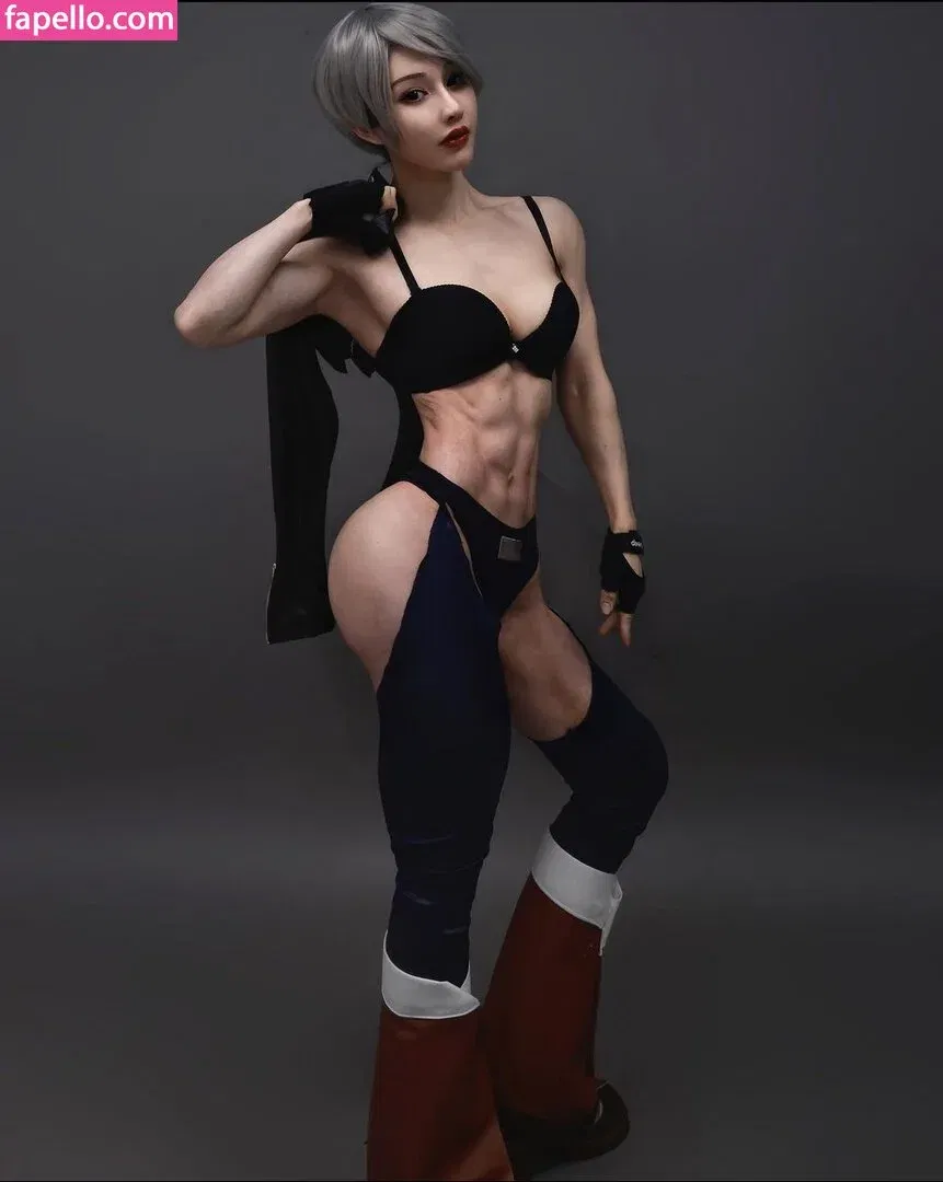 yona.z Onlyfans Photo Gallery 