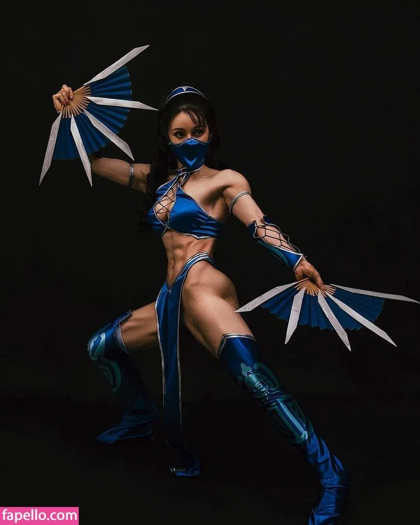 yona.z Onlyfans Photo Gallery 