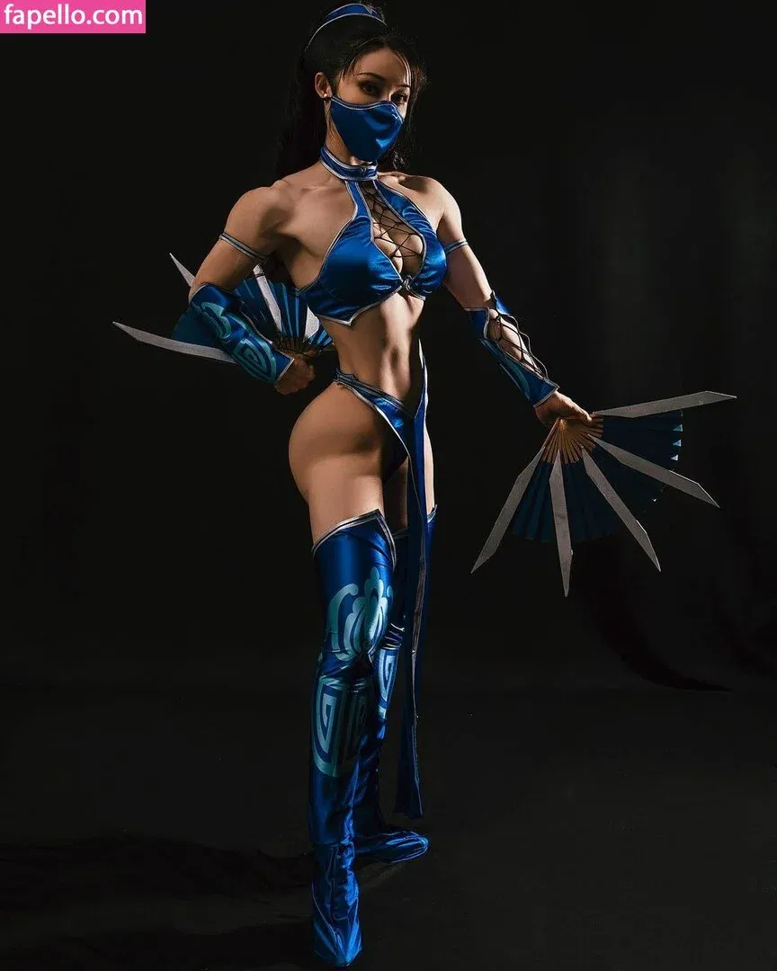 yona.z Onlyfans Photo Gallery 