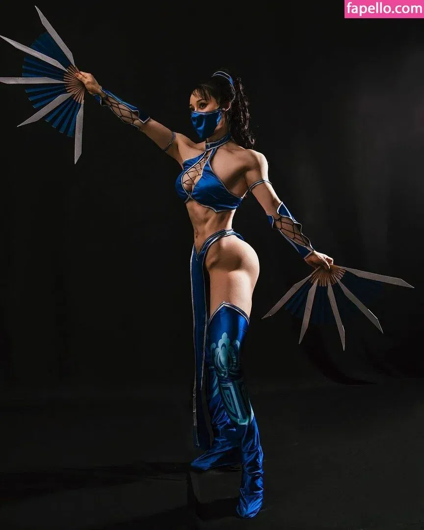 yona.z Onlyfans Photo Gallery 