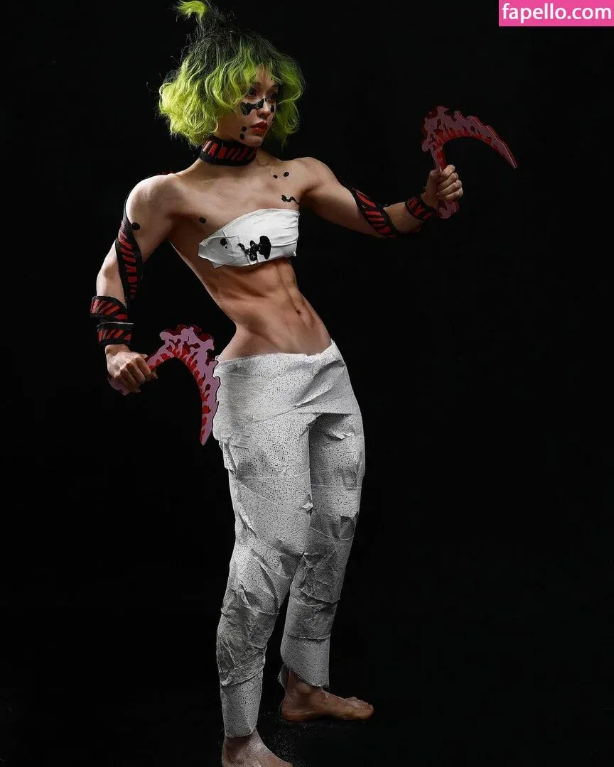 yona.z Onlyfans Photo Gallery 