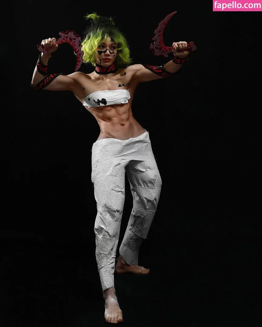 yona.z Onlyfans Photo Gallery 