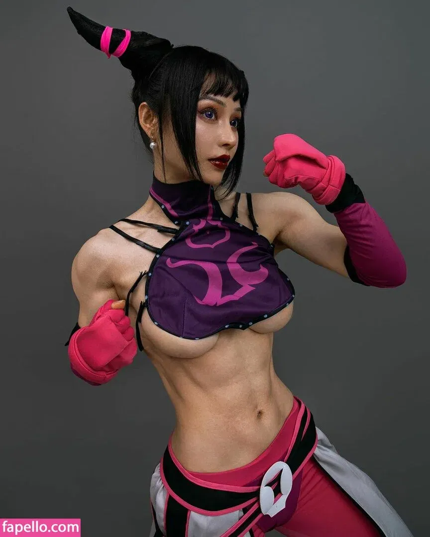 yona.z Onlyfans Photo Gallery 