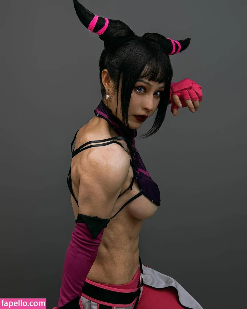 yona.z Onlyfans Photo Gallery 