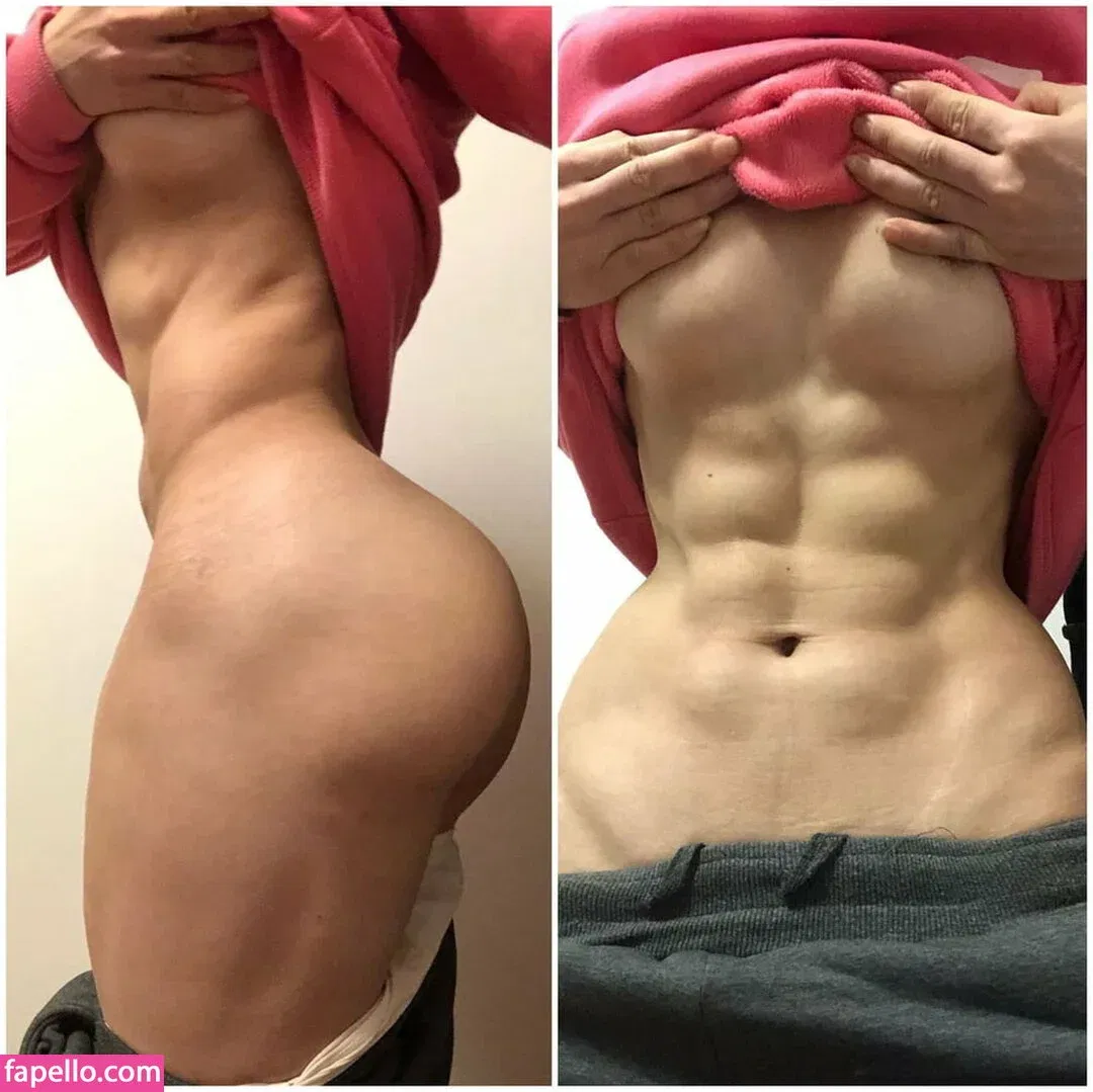 yona.z Onlyfans Photo Gallery 