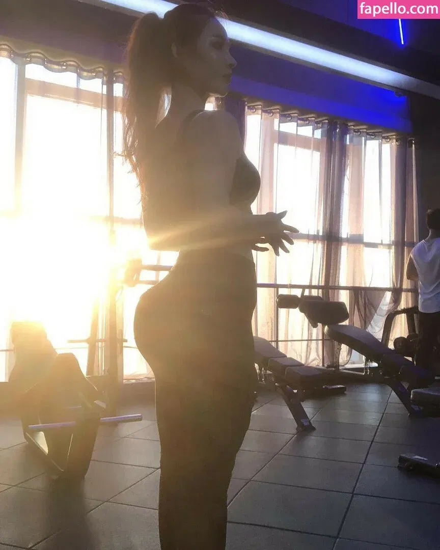 yona.z Onlyfans Photo Gallery 