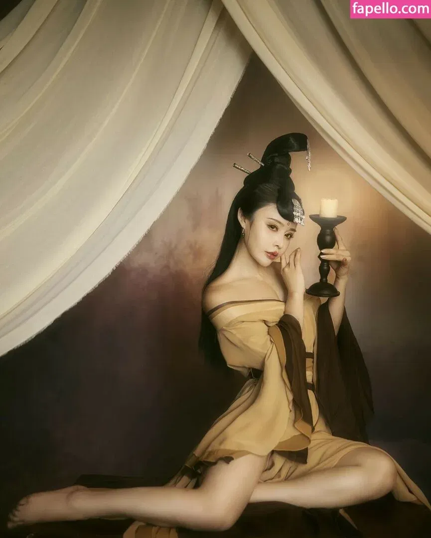 yona.z Onlyfans Photo Gallery 