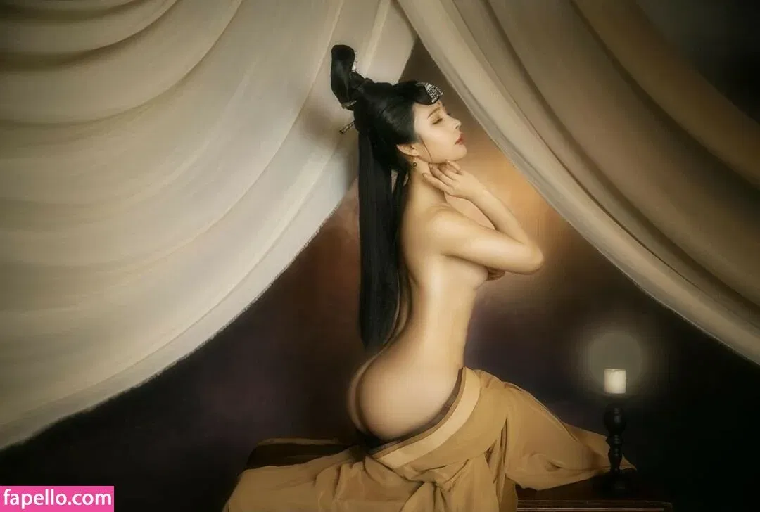 yona.z Onlyfans Photo Gallery 