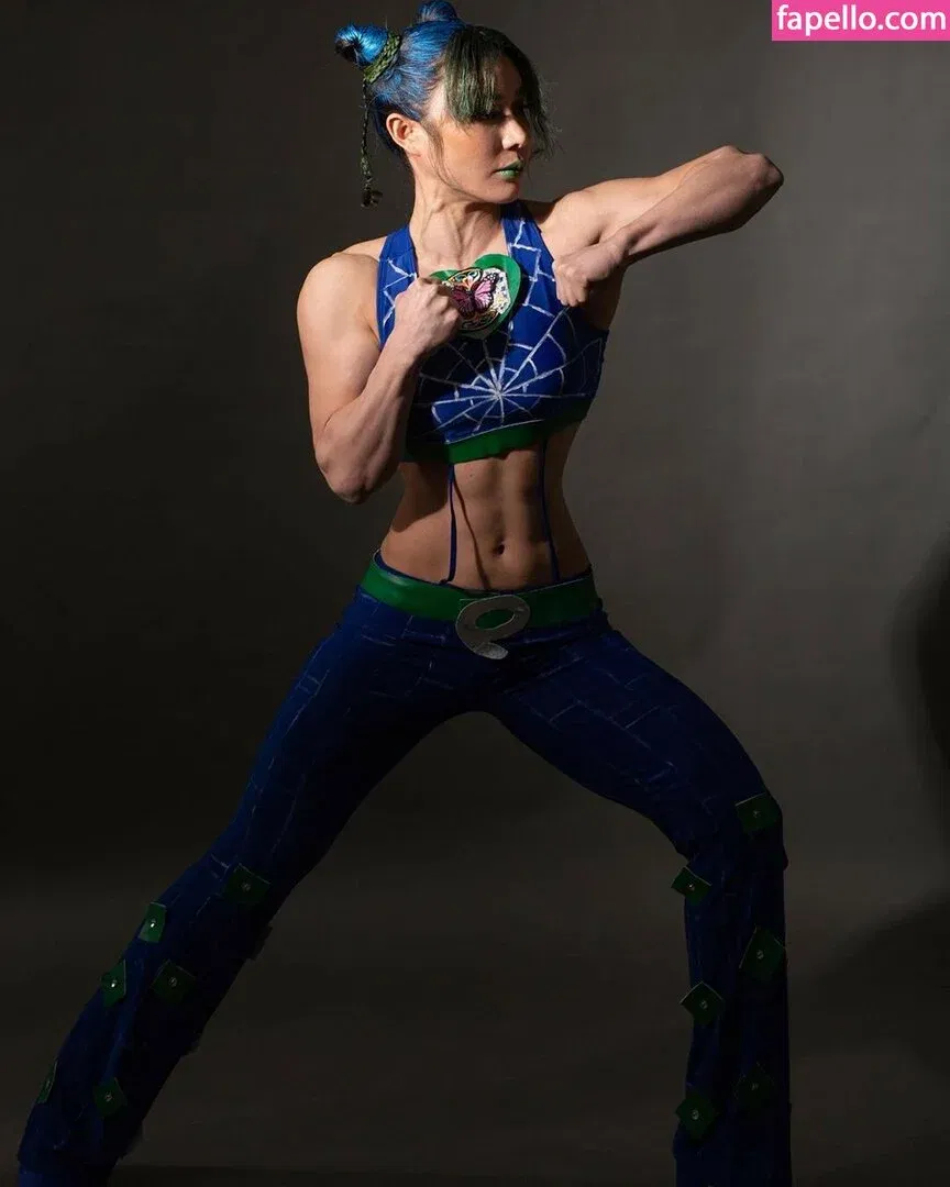 yona.z Onlyfans Photo Gallery 