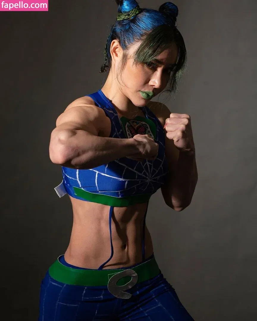 yona.z Onlyfans Photo Gallery 