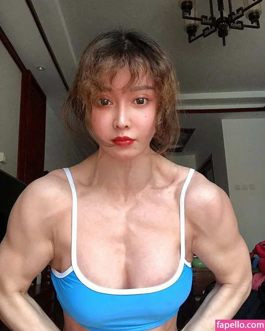 yona.z Onlyfans Photo Gallery 