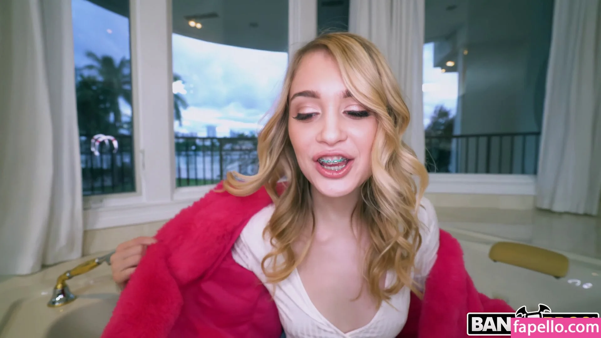 Anastasia Knight Onlyfans Photo Gallery 