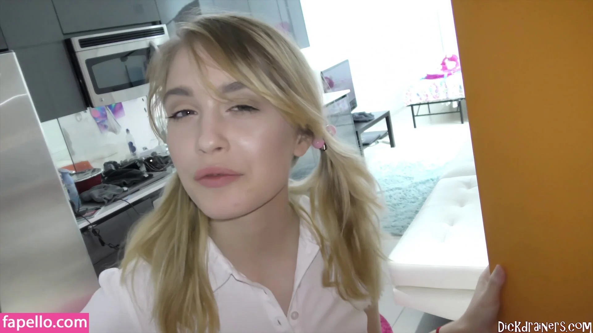 Anastasia Knight Onlyfans Photo Gallery 