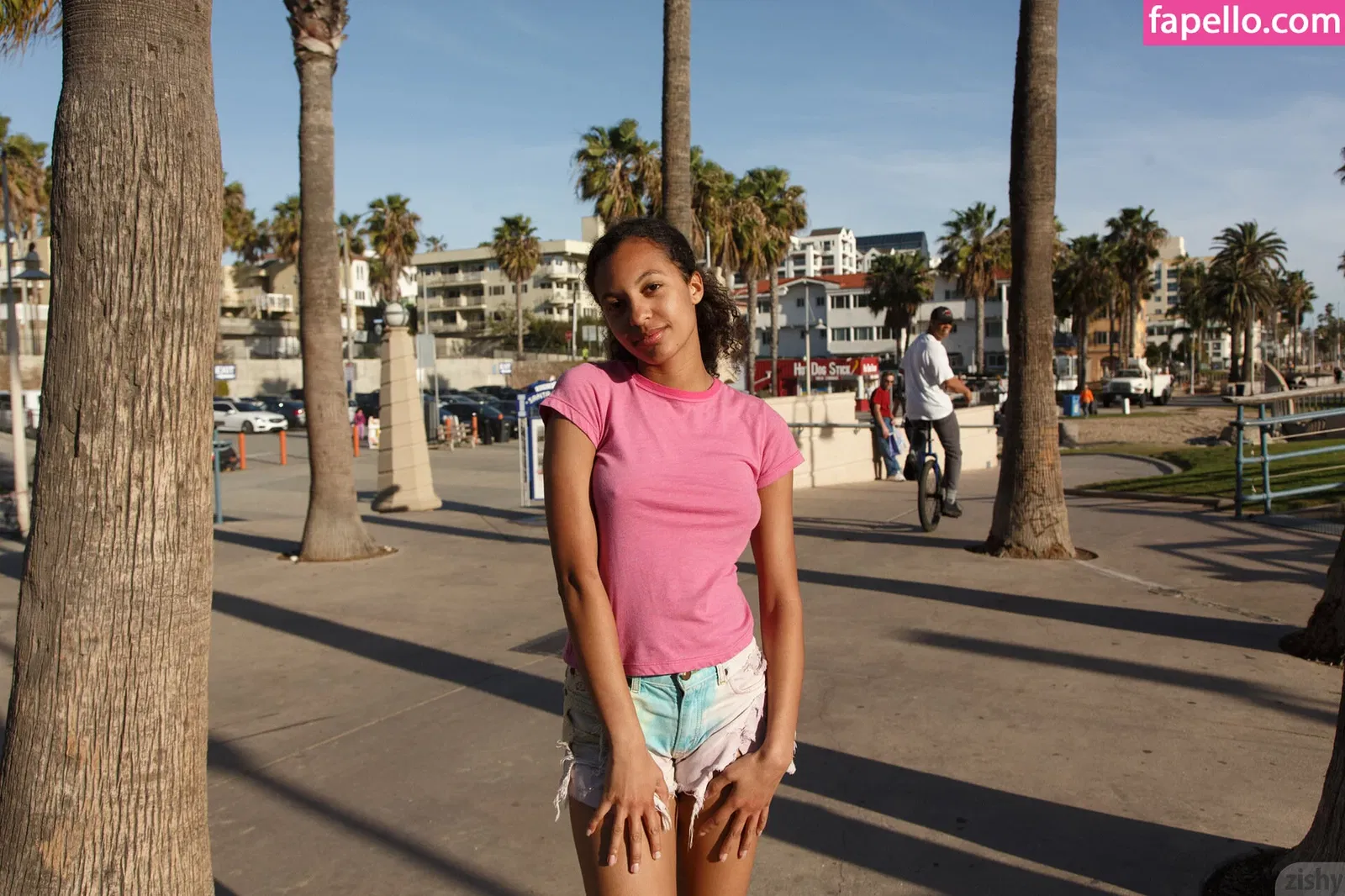 Dream_Viki Onlyfans Photo Gallery 