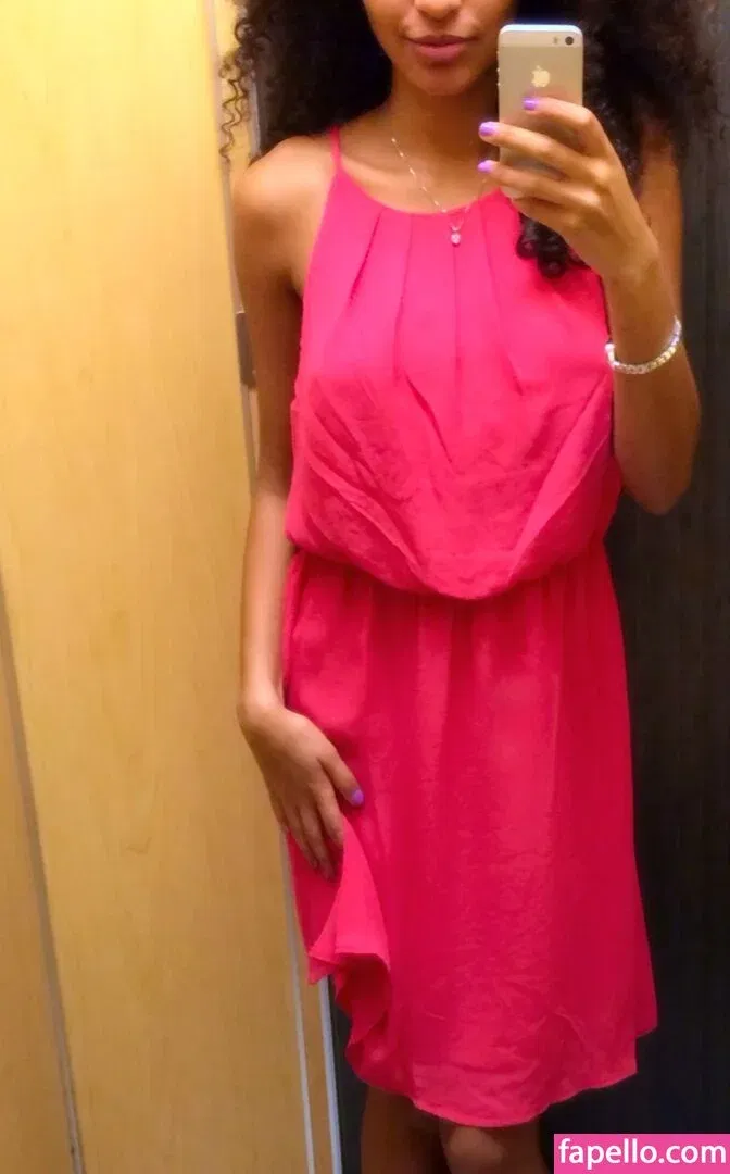 Dream_Viki Onlyfans Photo Gallery 