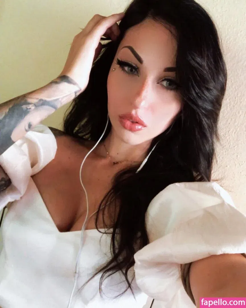 Giada Cristina Bessi Onlyfans Photo Gallery 