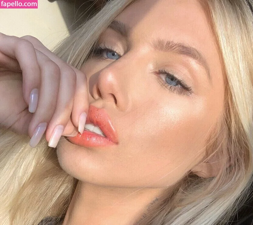 Sara Hardel Onlyfans Photo Gallery 