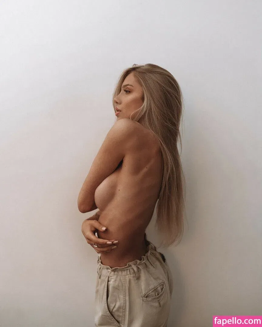 Sara Hardel Onlyfans Photo Gallery 