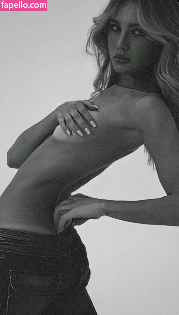 Sara Hardel Onlyfans Photo Gallery 