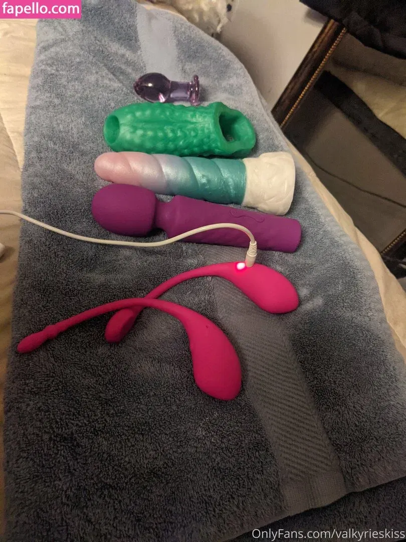 valkyrieskiss Onlyfans Photo Gallery 