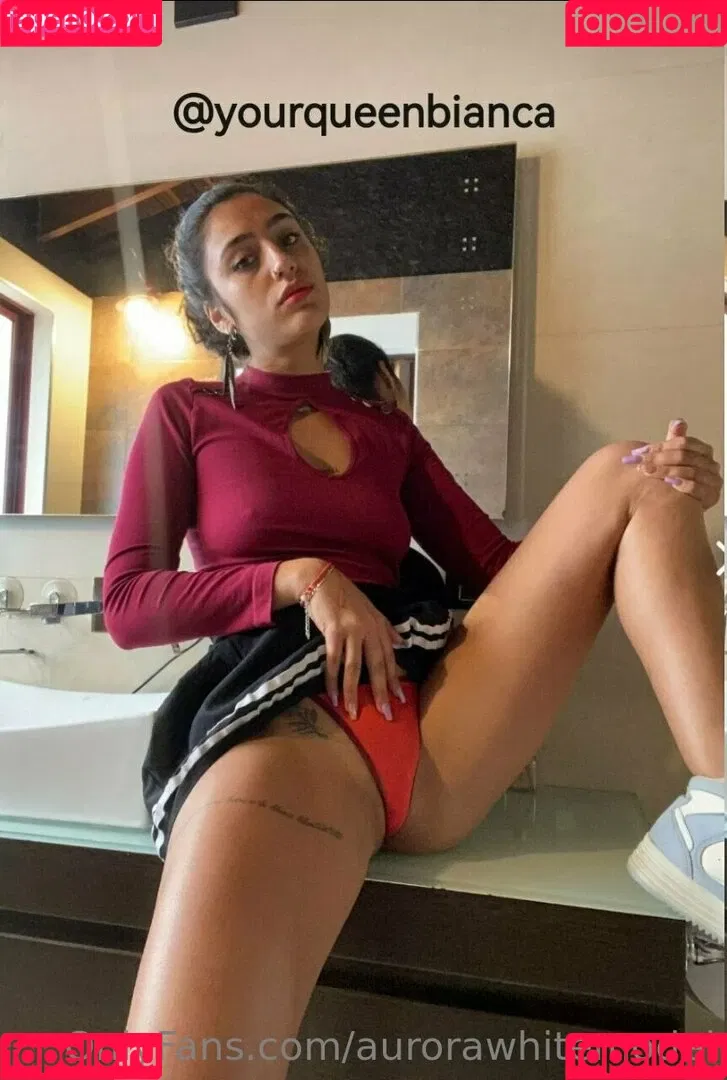 aurorawhitemodel Onlyfans Photo Gallery 
