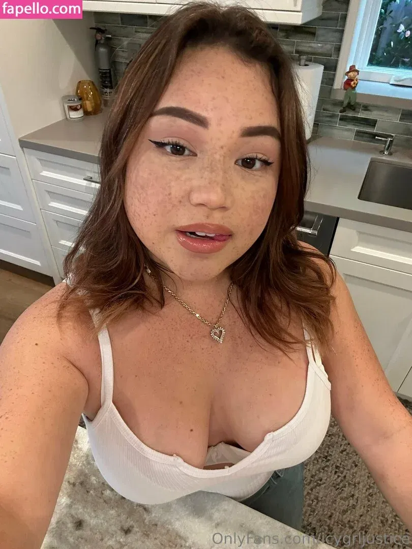 icygrljustice Onlyfans Photo Gallery 